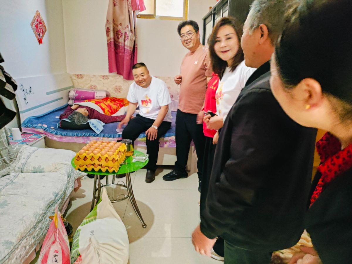 庆城县志愿者协会 图