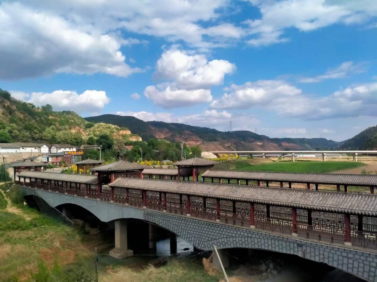 千年古寺北石窟 大塬行者 图