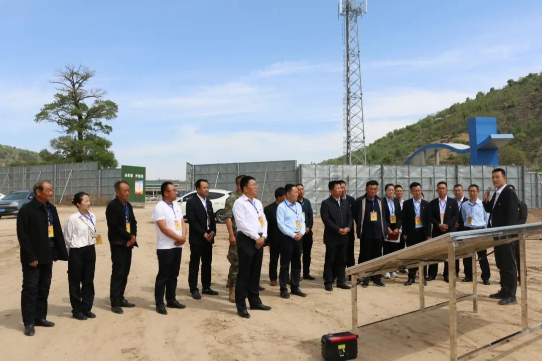 華池縣：南梁鎮(zhèn)組織人大代表視察重大項(xiàng)目建設(shè)