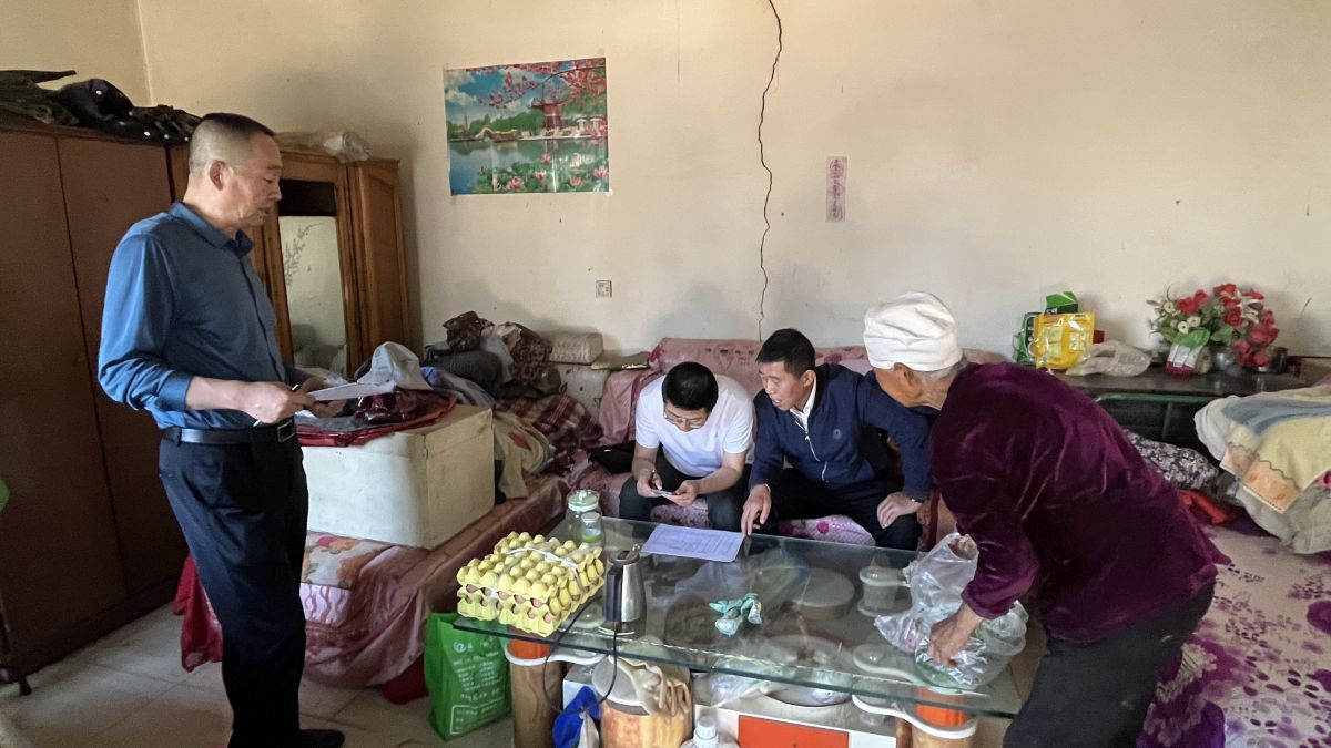 庆城县委宣传部：结对关爱解难题，传递爱心聚真情