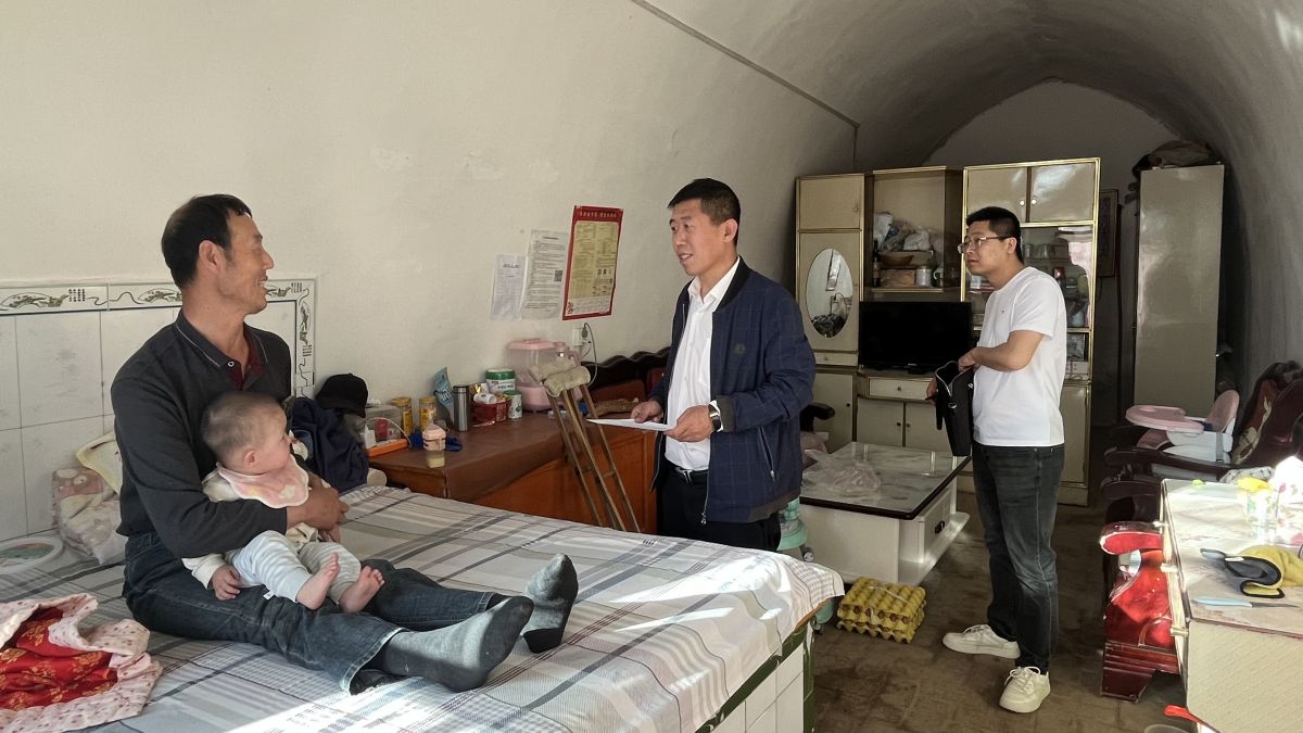 庆城县委宣传部：结对关爱解难题，传递爱心聚真情