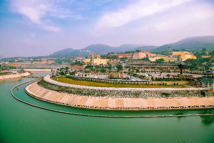 藥王洞養(yǎng)生小鎮(zhèn)