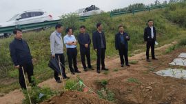 慶陽市水務局黨組書記、局長王金龍督導寧縣太昌鎮(zhèn)高標準農田高效節(jié)水灌溉、小盤河引水入寧項目建設
