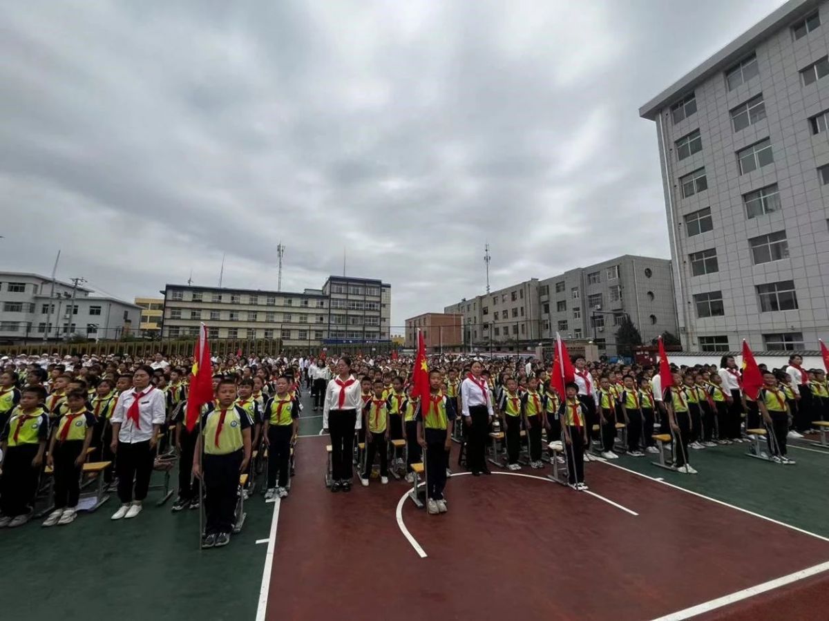 庆阳市举办庆祝“六一”国际儿童节集中入队仪式暨主题队日示范活动