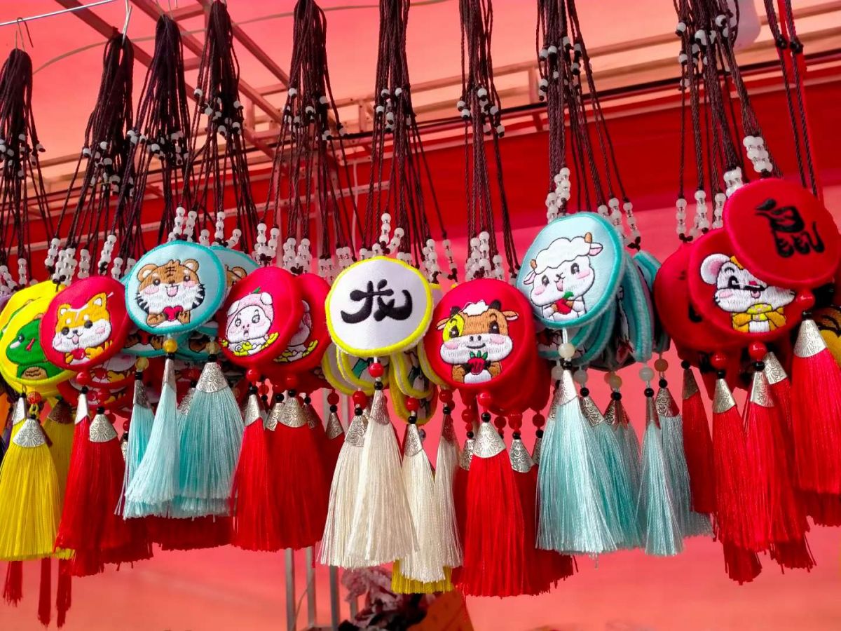 香约庆阳 节前探街 图/大塬行者