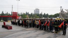 慶陽消防走進(jìn)昊鑫時代廣場開展消防安全培訓(xùn)及滅火疏散演練