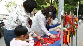 【网络中国节·端午】 |环县：端午街头“香”气四溢 “包”满幸福