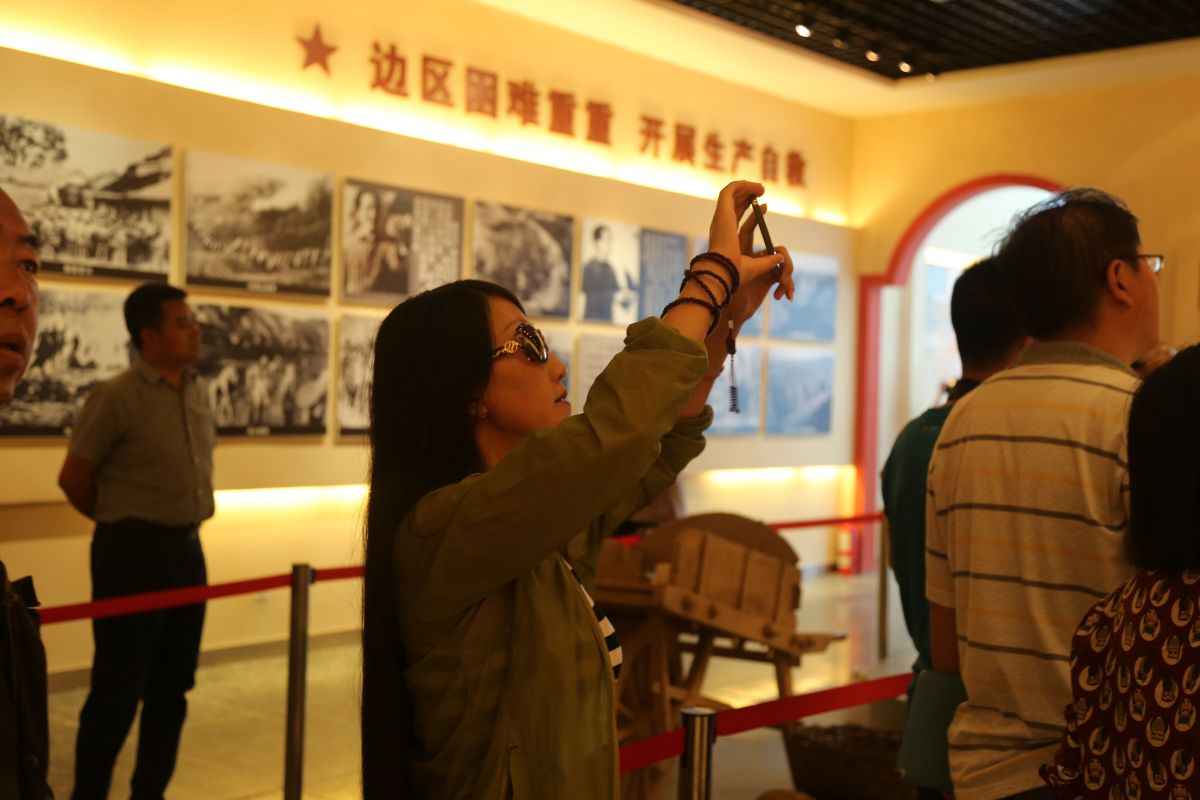 印象庆阳网线下活动回顾-走进“巧儿说法”法治文化发祥地红色华池（2014.8.9—8.10）