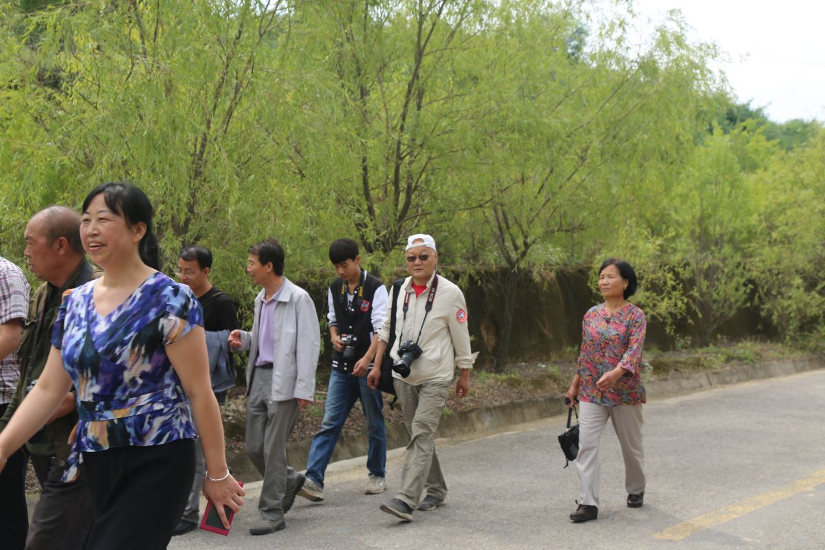 印象庆阳网线下活动回顾-走进“巧儿说法”法治文化发祥地红色华池（2014.8.9—8.10）