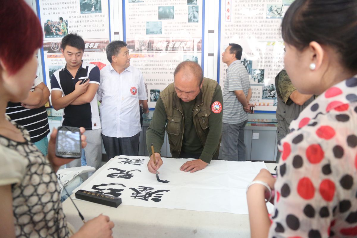 印象庆阳网线下活动回顾-走进“巧儿说法”法治文化发祥地红色华池（2014.8.9—8.10）
