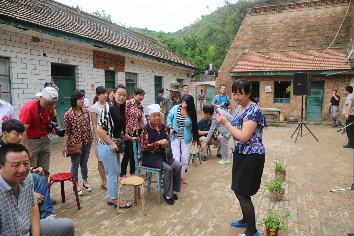 印象庆阳网线下活动回顾-走进“巧儿说法”法治文化发祥地红色华池（2014.8.9—8.10）