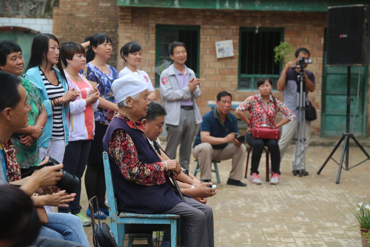 印象庆阳网线下活动回顾-走进“巧儿说法”法治文化发祥地红色华池（2014.8.9—8.10）