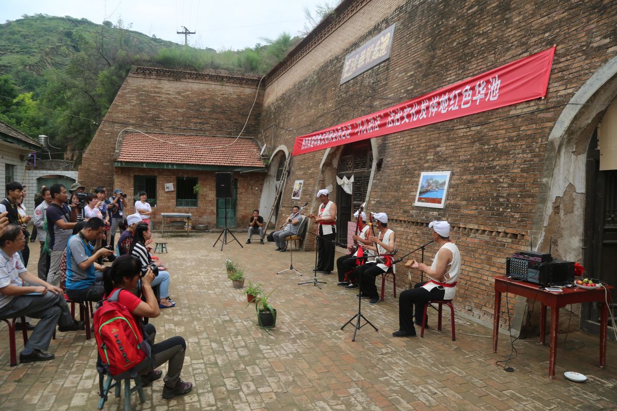 印象庆阳网线下活动回顾-走进“巧儿说法”法治文化发祥地红色华池（2014.8.9—8.10）