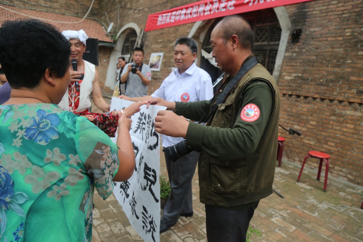 印象庆阳网线下活动回顾-走进“巧儿说法”法治文化发祥地红色华池（2014.8.9—8.10）