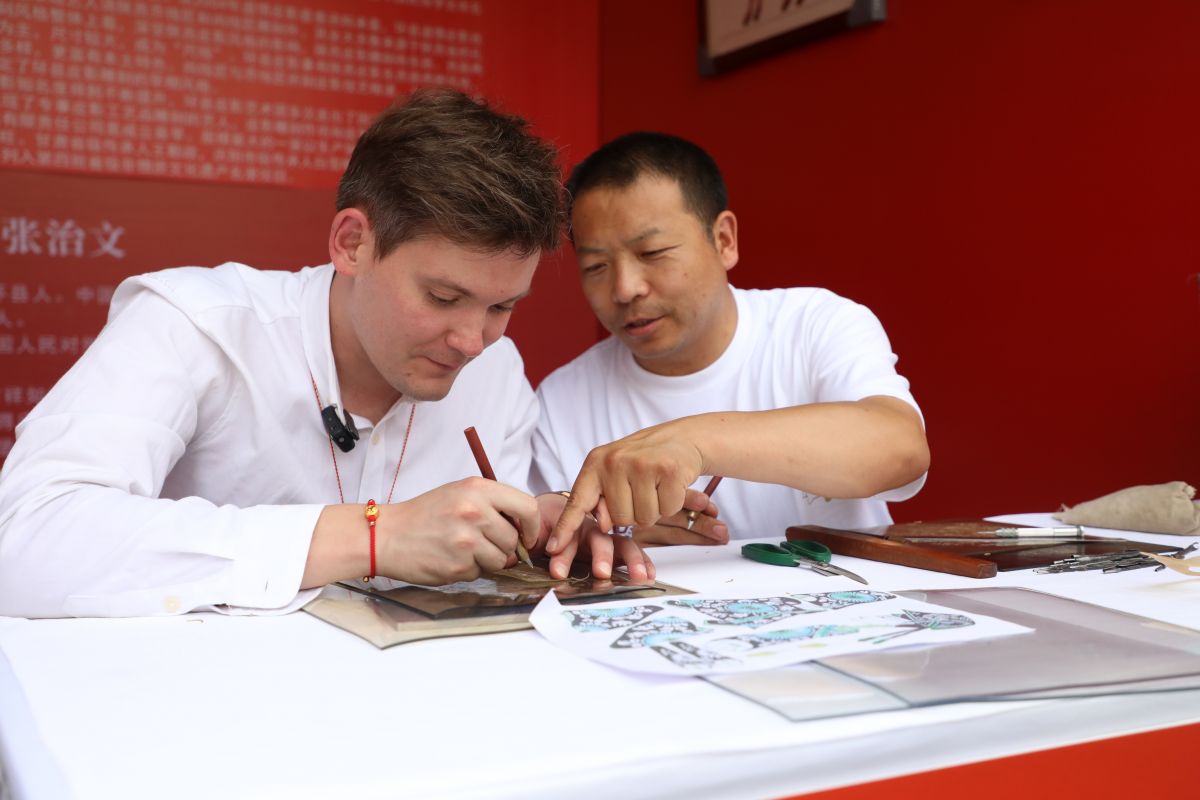 1718007085624024605.jpg 0T6A3435.jpg