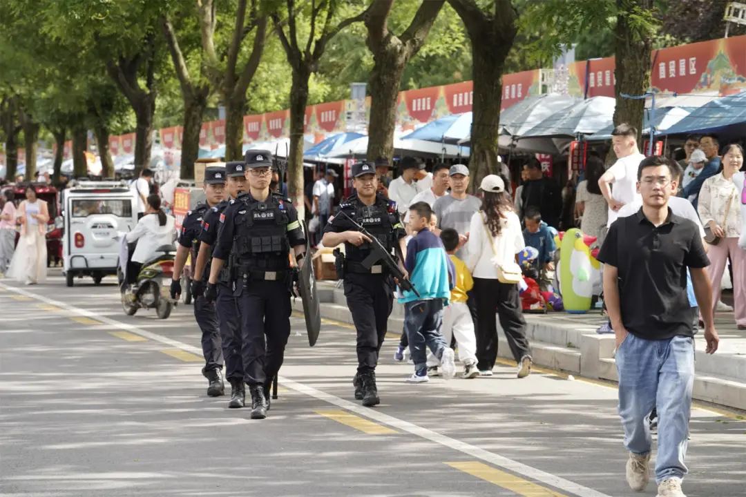庆阳公安：端午“警”相随，平安“粽”相伴！