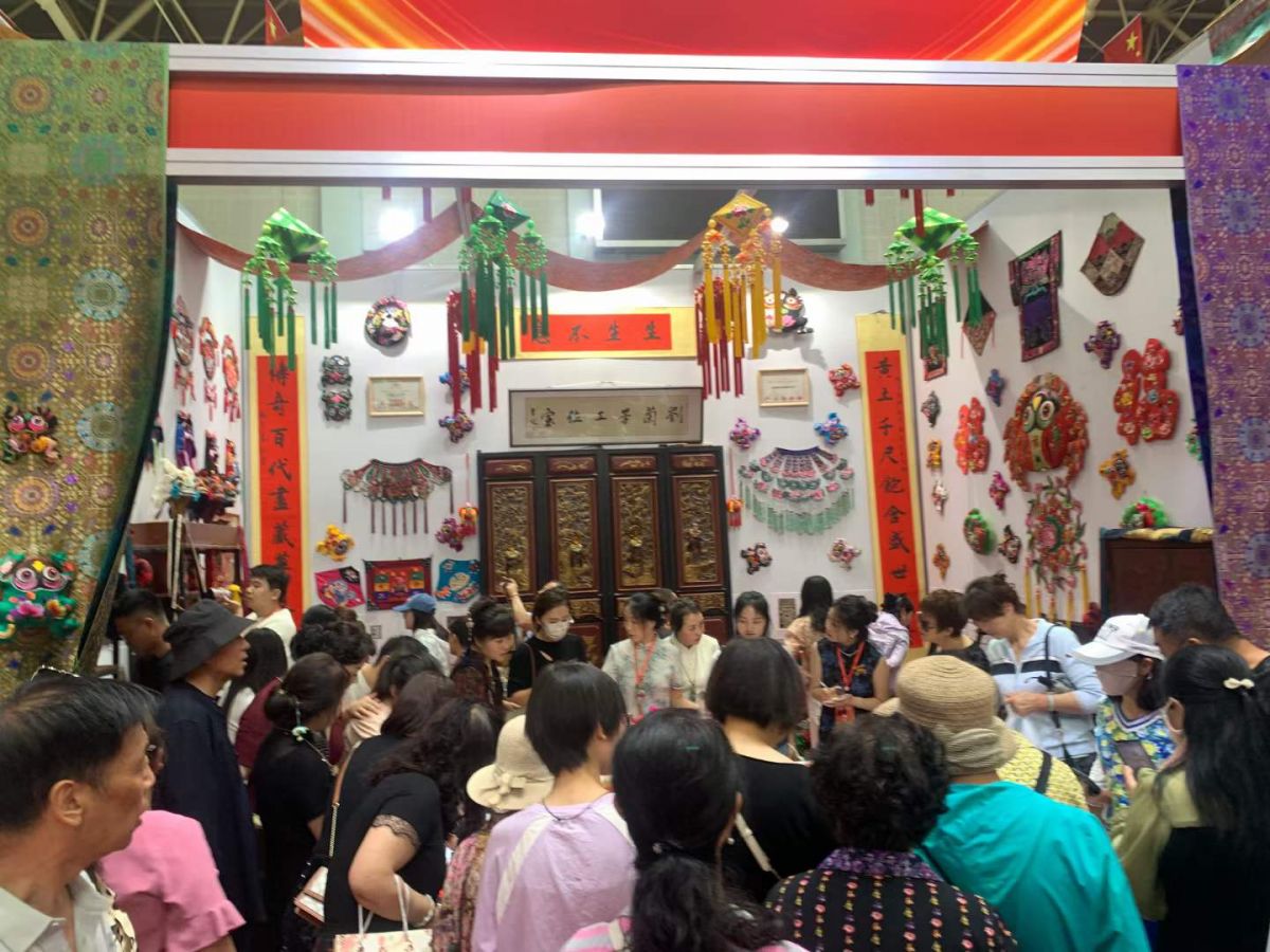 我们的节日——第十九届庆阳香包民俗文化节 图/重香