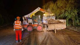 防汛一線 | 慶陽公路人奮戰(zhàn)暴雨夜 全力保暢通保安全