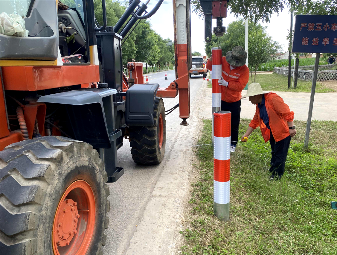 正宁段在G327线K1399+930处整治硬化平交道口