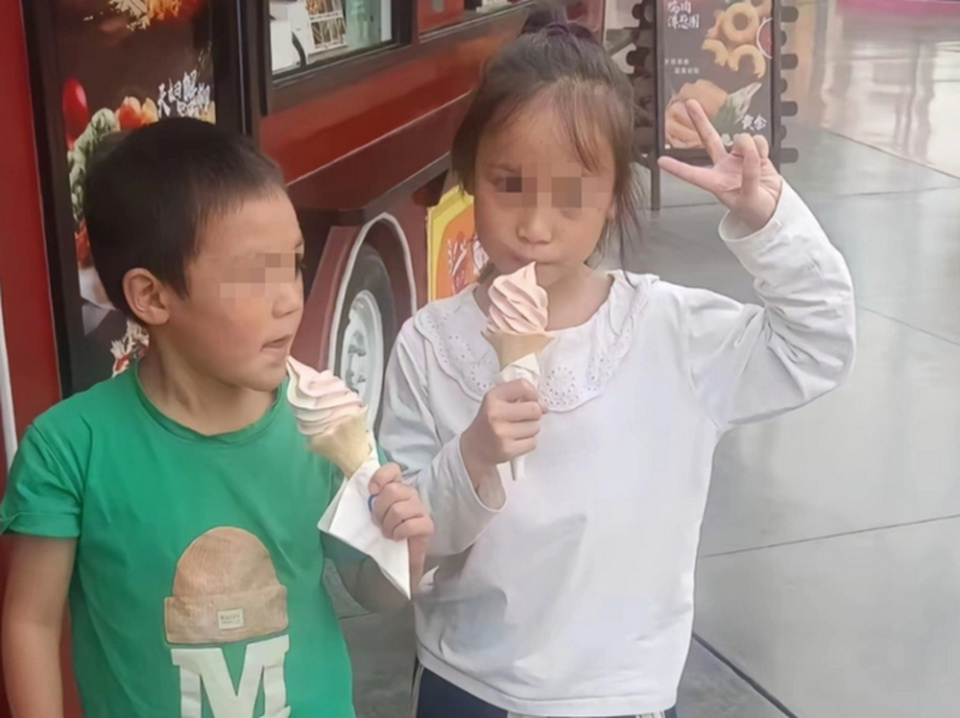 外出失联的姐弟 受访者供图