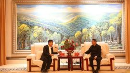 李隆基與香港東慶集團董事局主席趙東平一行座談