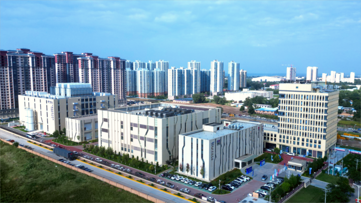 国家数据中心集群(甘肃·庆阳) “东数西算”产业园区枢纽资源调度区。