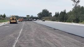 西峰工業(yè)園區(qū)A2路（西段）、C1路（西段）、C2路（西段）三條道路全面建成