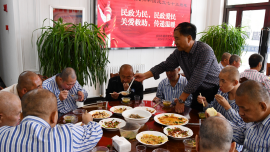慶陽市救助管理站開展迎國慶活動