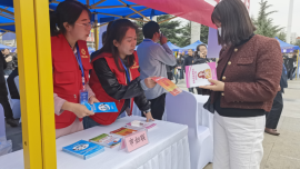 就業(yè)創(chuàng)業(yè) 巾幗行動——慶陽市開展2024年“金秋招聘月”暨“服務(wù)民企”專項招聘活動