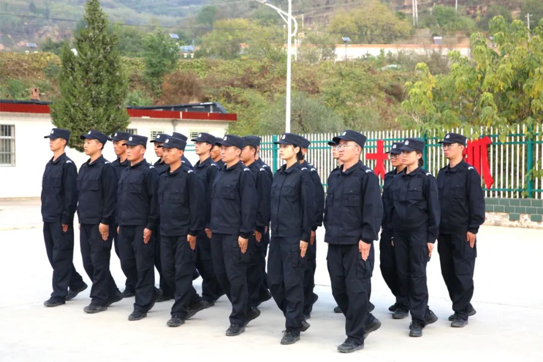 宁县公安2024年新招录辅警岗前培训队列会操汇报演练