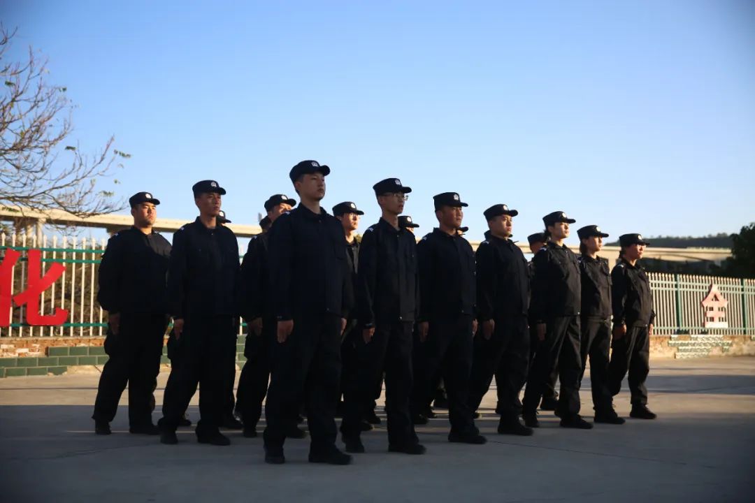宁县公安2024年新招录辅警岗前培训队列会操汇报演练