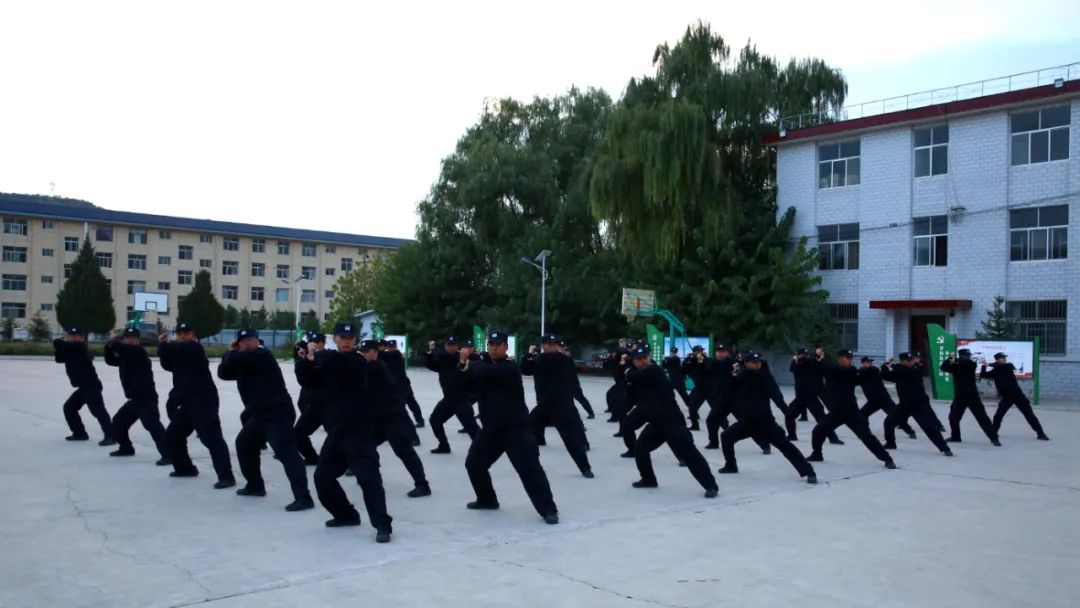 宁县公安2024年新招录辅警岗前培训队列会操汇报演练