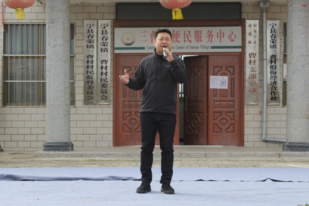 庆阳陇剧院惠民演出走进宁县春荣镇