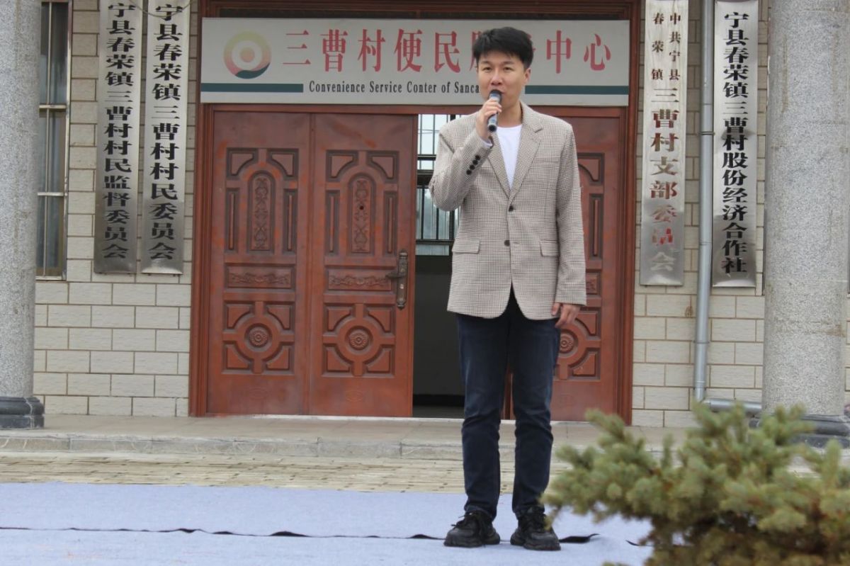 庆阳陇剧院惠民演出走进宁县春荣镇