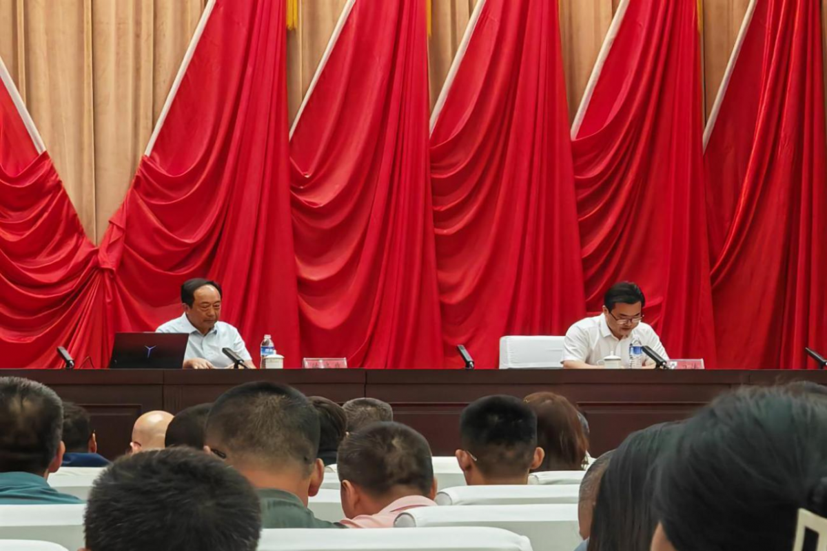 （邀请中科院院士陈晓非来庆作辅导报告）