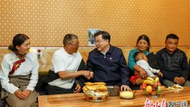 胡昌升在甘南州調(diào)研時(shí)強(qiáng)調(diào) 切實(shí)鑄牢中華民族共同體意識(shí) 讓各族群眾過(guò)上更加幸福美好的生活