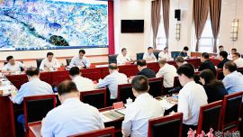 任振鶴主持召開省政府專題辦公會強(qiáng)調(diào) 全力抓好防汛搶險減災(zāi) 科學(xué)推進(jìn)災(zāi)后恢復(fù)重建 以實際行動落實促一方發(fā)展保一方平安政治責(zé)任