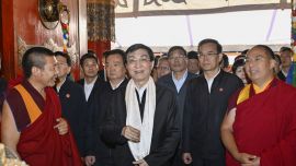 中央代表團離開西藏返回北京