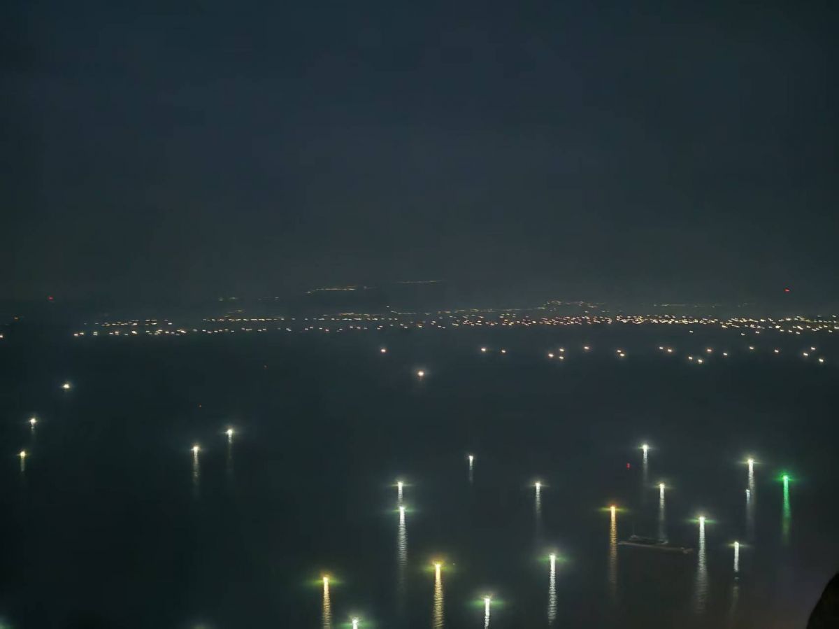 一年只亮一个月的刘家峡渔灯  摄影师/姚刚