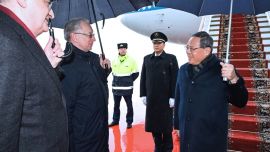 李强赴莫斯科出席上海合作组织成员国政府首脑（总理）理事会第二十四次会议