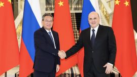 李强会见俄罗斯总理米舒斯京