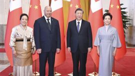 習(xí)近平會(huì)見湯加國王圖普六世