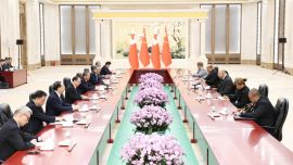 李強(qiáng)會(huì)見湯加國王圖普六世