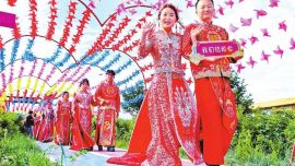 凝聚强大精神力量