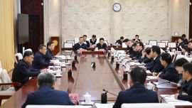 省政府就《政府工作报告（征求意见稿）》和“十五五”规划《纲要草案》征求党外人士意见建议 任振鹤出席并讲话