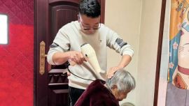 以肩為梁 以愛為光——寧縣青年李鵬飛守護(hù)三代親人生動(dòng)詮釋樸實(shí)無華的“孝”