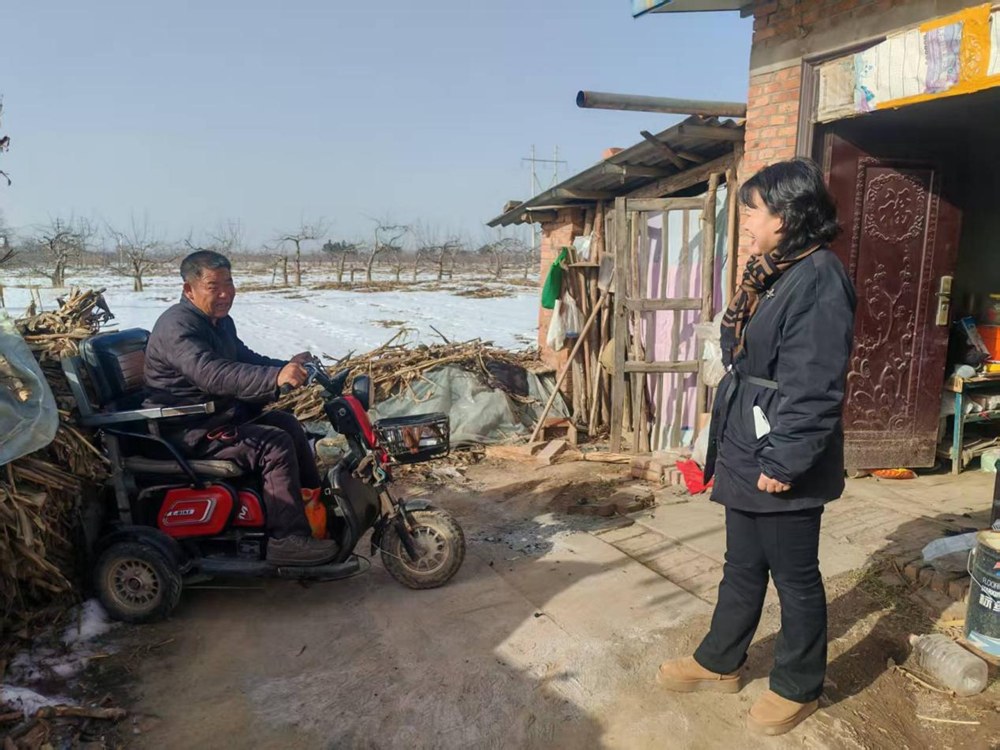 d9a0357b4bfc4081a7e2abcc44e359f9