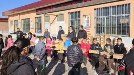 中村暖冬：愛心運(yùn)動(dòng)鞋為鄉(xiāng)村孩童托起奔跑夢想