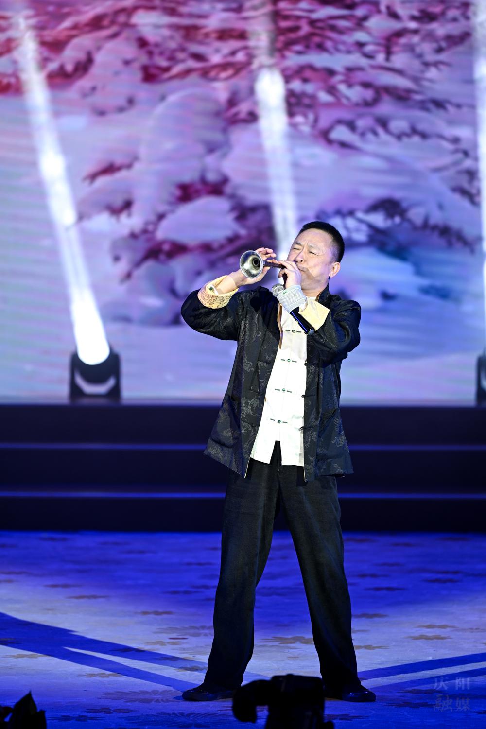 &ldquo;瑞馬迎春下基層、情系南梁送歡樂&rdquo;文藝演出現(xiàn)場