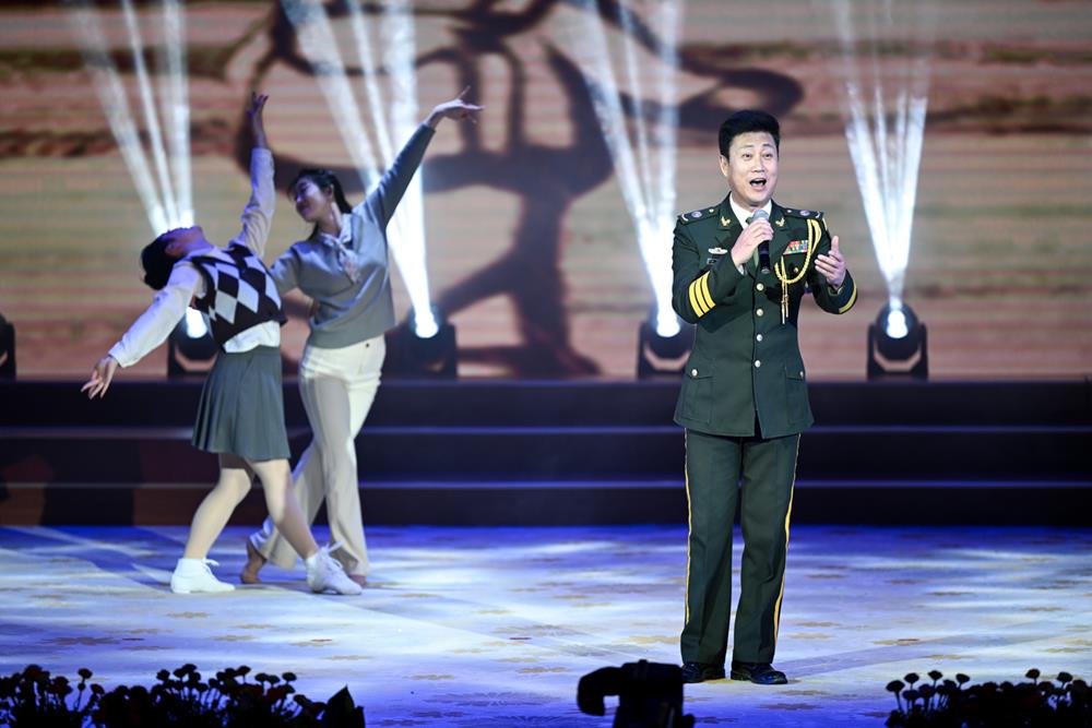 &ldquo;瑞馬迎春下基層、情系南梁送歡樂&rdquo;文藝演出現(xiàn)場